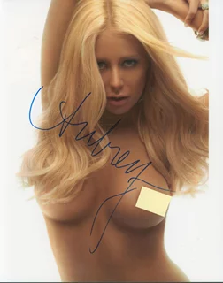 Aubrey O'Day autograph