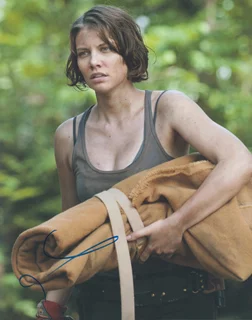 Lauren Cohan autograph