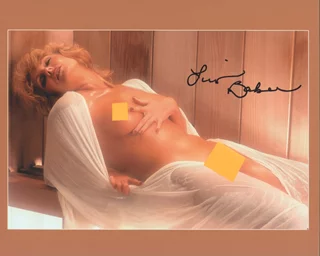 Lisa Baker autograph