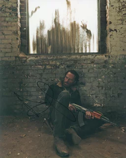 Andrew Lincoln autograph