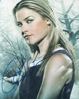 Ali Larter autograph