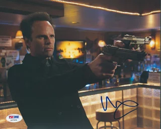 Walt Goggins autograph