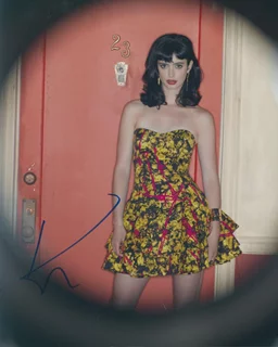 Krysten Ritter autograph