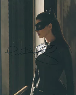Anne Hathaway autograph