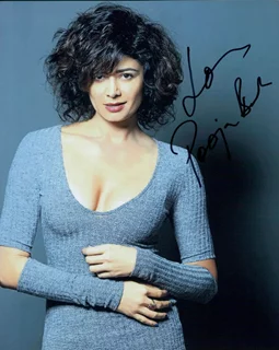 Pooja Batra autograph