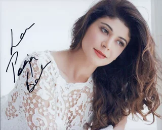 Pooja Batra autograph