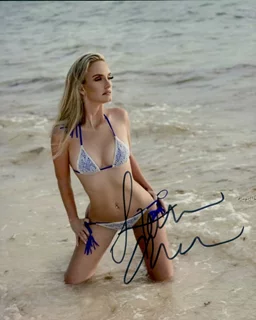 Stephanie Chaney autograph