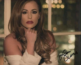 Lisa Ciara autograph