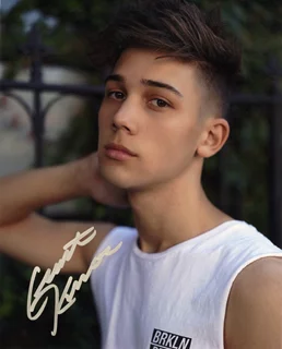 Grant Knoche autograph