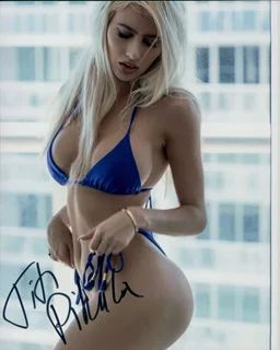 Titi Pikula autograph