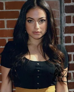 Ianna Sarkis autograph