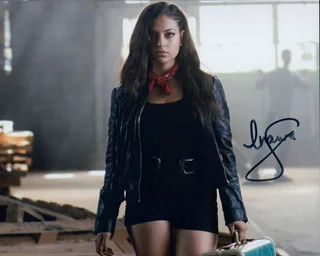 Ianna Sarkis autograph