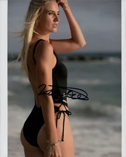 Anya Shevchenko autograph