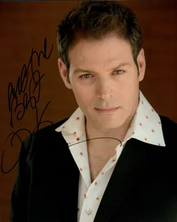 Kevin Spirtas autograph