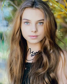 Caitlin Carmichael autograph