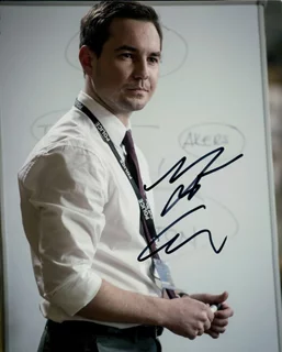 Martin Compston autograph