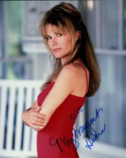 Mary-Margaret Humes autograph