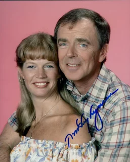 Dorothy Lyman autograph