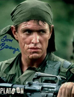 Tom Berenger autograph