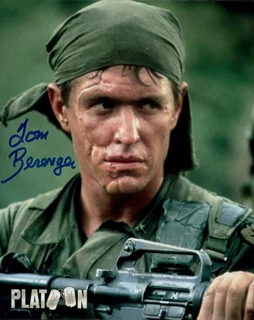 Tom Berenger autograph