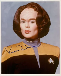 Roxann Dawson autograph