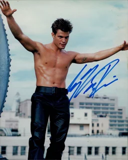 Casper Van Dien autograph