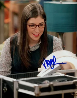 Mayim Bialik autograph