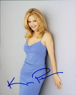 Kelly Preston autograph