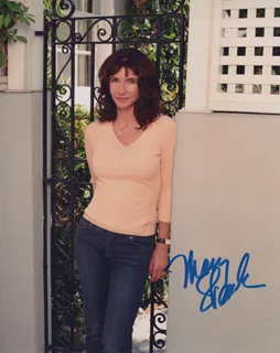 Mary Steenburgen autograph