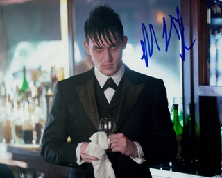 Robin Lord Taylor autograph