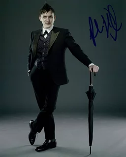 Robin Lord Taylor autograph