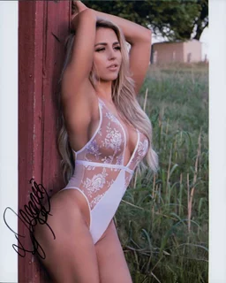 Delanie Neal autograph