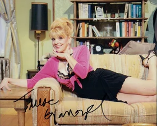 Teresa Ganzel autograph