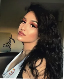 Savannah Garza autograph