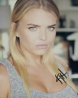 Kiersten Hall autograph