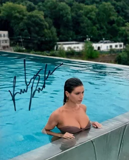 Rebecca Karalash autograph