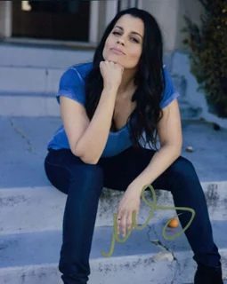 Marisol Ramirez autograph