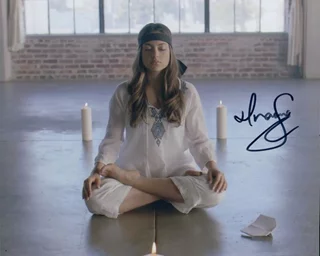 Ianna Sarkis autograph