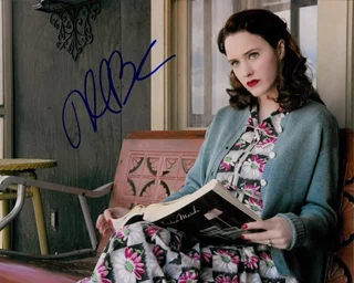 Rachel Brosnahan autograph