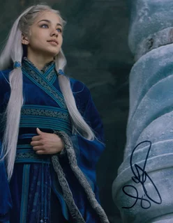 Seychelle Gabriel autograph