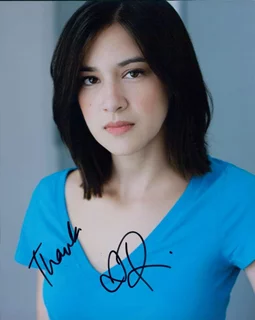 Rachael Hip-Flores autograph