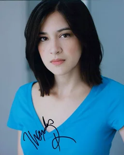 Rachael Hip-Flores autograph
