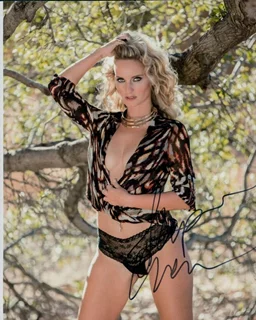 Stephanie Chaney autograph