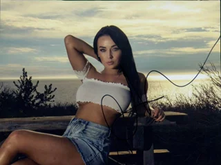 Cherrel Riana autograph