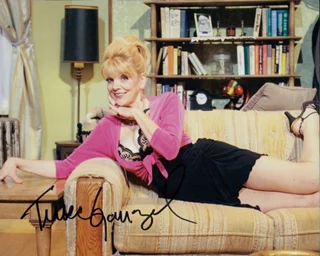 Teresa Ganzel autograph