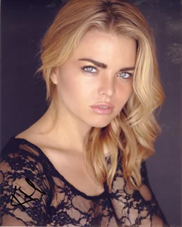 Kiersten Hall autograph