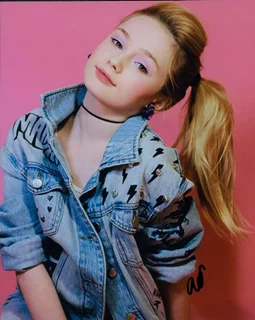 Audrey Grace Marshall autograph