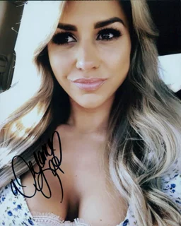 Delanie Neal autograph