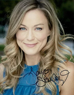 Taylor Stanley autograph