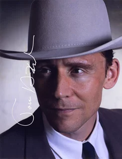 Tom Hiddleston autograph